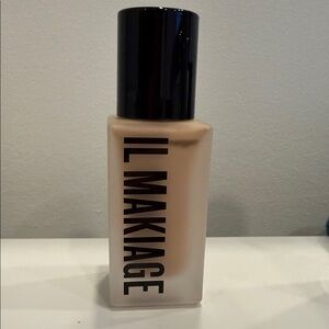 IL MAKIAGE Foundation - Wake Up Like This 035